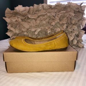 Lucky brand Emmie flats